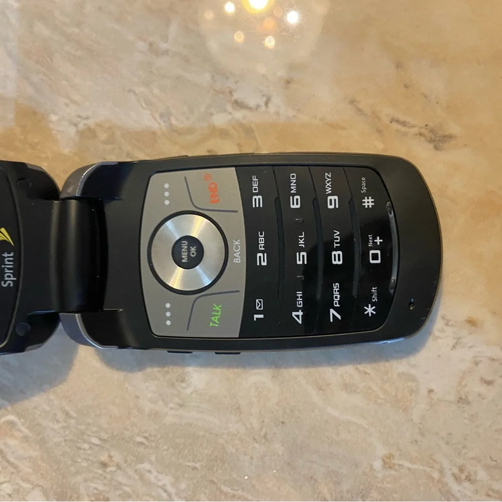 Samsung SPH-M300 Camera Flip Phone Sprint Black Untested